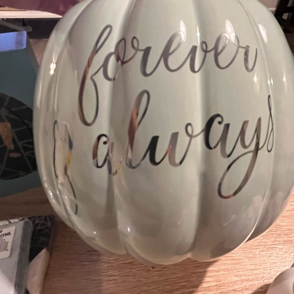 Cute Halloween Decor! - Picture 4 of 8